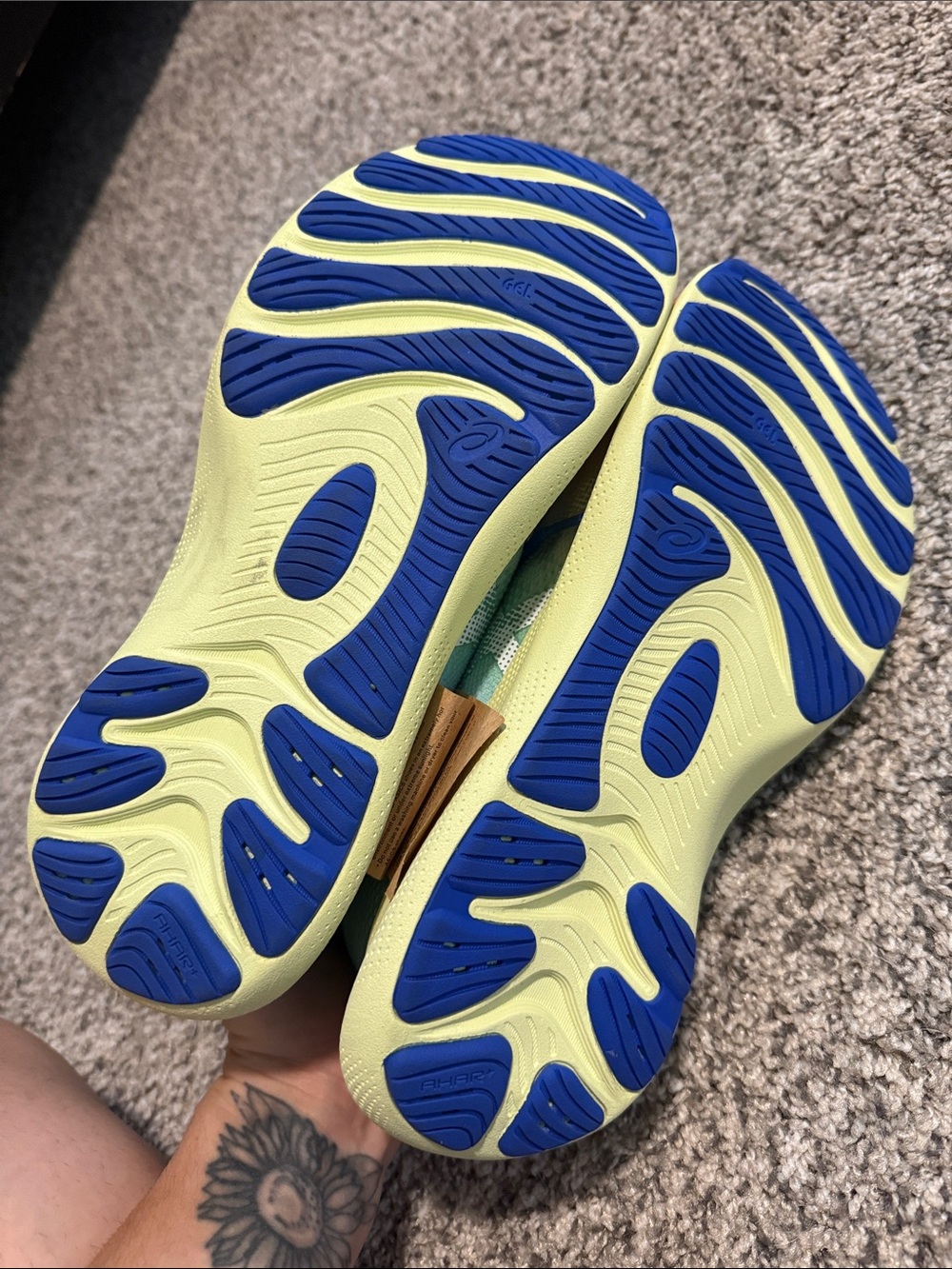 ASICS - Picture 7 of 9